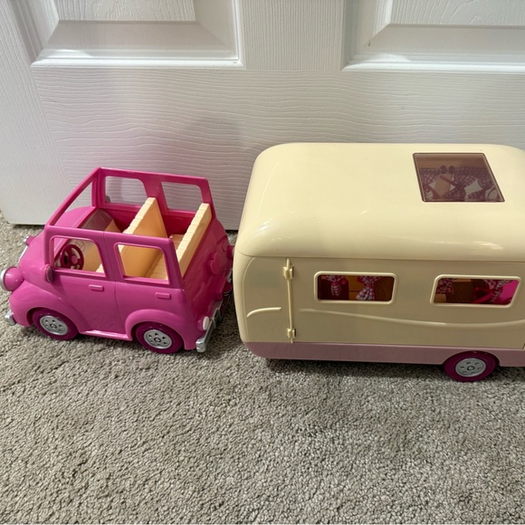Other - Calico critter camper and car